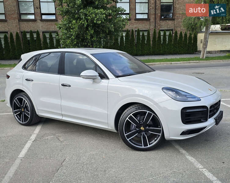 Позашляховик / Кросовер Porsche Cayenne 2022 в Києві