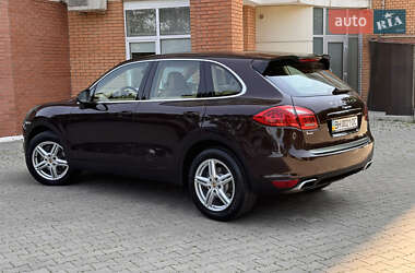 Внедорожник / Кроссовер Porsche Cayenne 2013 в 