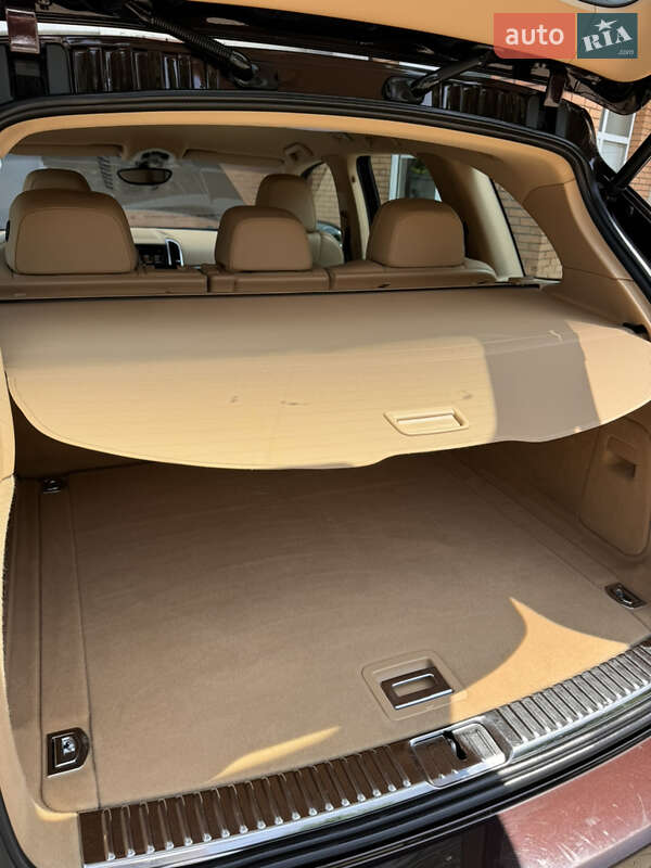 Внедорожник / Кроссовер Porsche Cayenne 2013 в Одессе