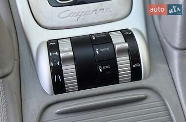 Внедорожник / Кроссовер Porsche Cayenne 2005 в 