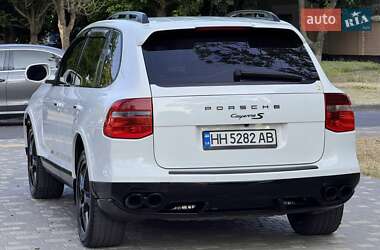 Внедорожник / Кроссовер Porsche Cayenne 2008 в 