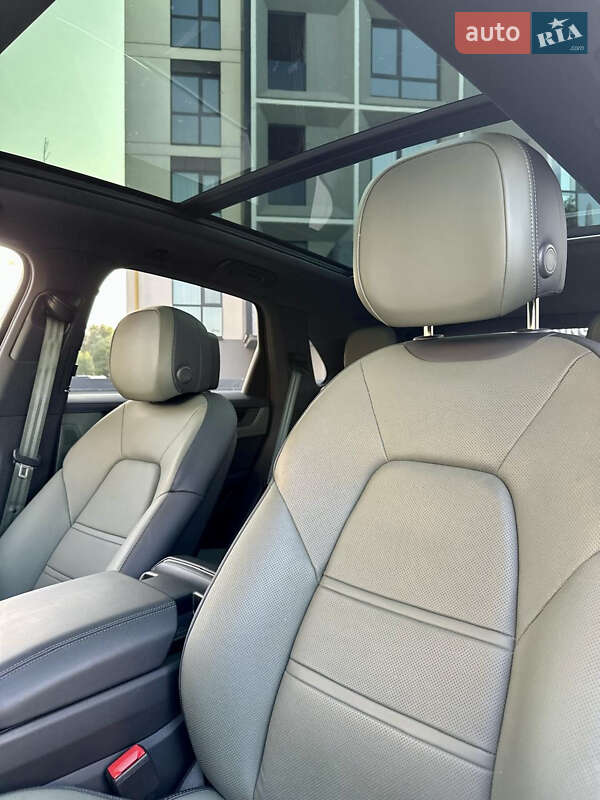 Позашляховик / Кросовер Porsche Cayenne 2023 в Черкасах