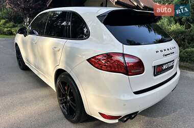 Позашляховик / Кросовер Porsche Cayenne 2010 в 