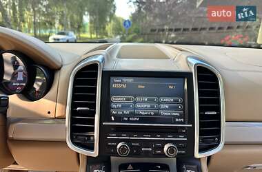 Позашляховик / Кросовер Porsche Cayenne 2010 в 