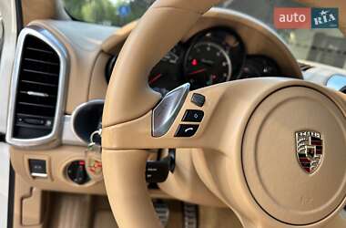 Позашляховик / Кросовер Porsche Cayenne 2010 в 