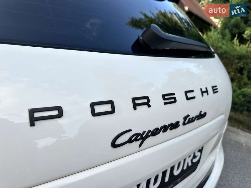 Внедорожник / Кроссовер Porsche Cayenne 2010 в Киеве