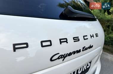 Позашляховик / Кросовер Porsche Cayenne 2010 в 