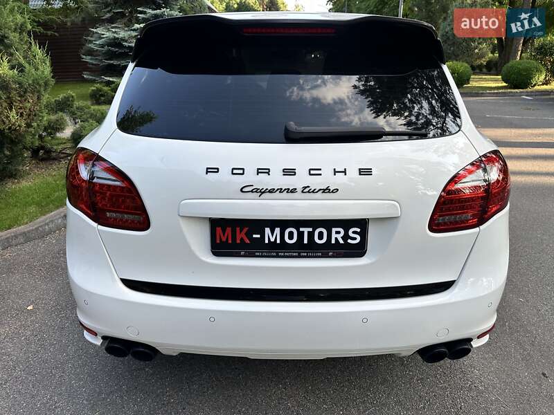 Внедорожник / Кроссовер Porsche Cayenne 2010 в Киеве