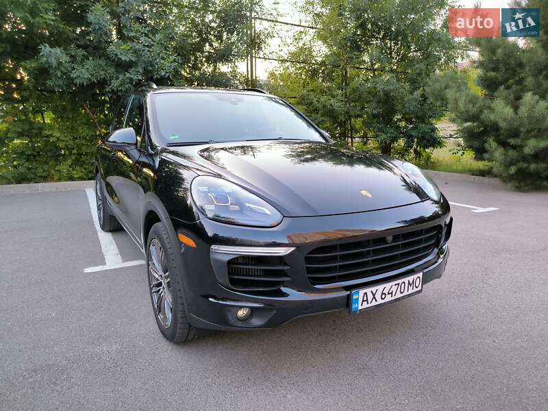 Внедорожник / Кроссовер Porsche Cayenne 2015 в Харькове