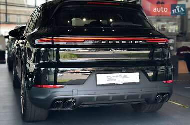Внедорожник / Кроссовер Porsche Cayenne 2024 в 