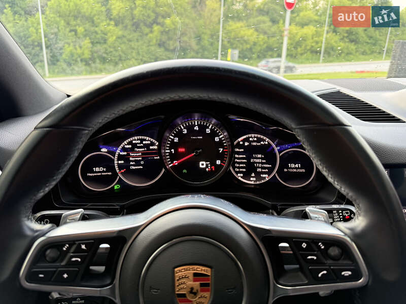 Внедорожник / Кроссовер Porsche Cayenne 2018 в Тернополе фото 34 Внедорожник / Кроссовер Porsche Cayenne 2018 в Тернополе