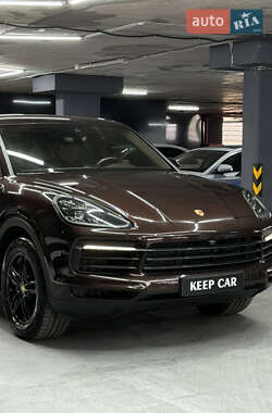 Внедорожник / Кроссовер Porsche Cayenne 2019 в 