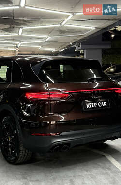 Внедорожник / Кроссовер Porsche Cayenne 2019 в 