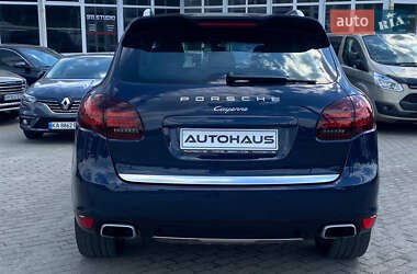 Позашляховик / Кросовер Porsche Cayenne 2012 в 