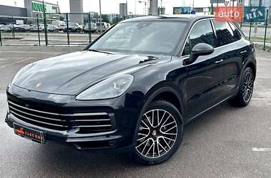 Внедорожник / Кроссовер Porsche Cayenne 2018 в 