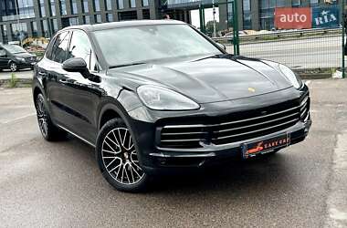 Внедорожник / Кроссовер Porsche Cayenne 2018 в 