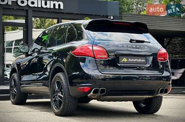 Внедорожник / Кроссовер Porsche Cayenne 2013 в 