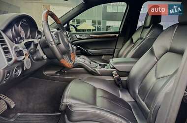 Внедорожник / Кроссовер Porsche Cayenne 2013 в 