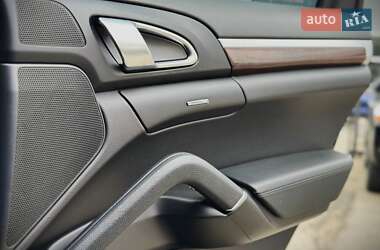 Внедорожник / Кроссовер Porsche Cayenne 2013 в 