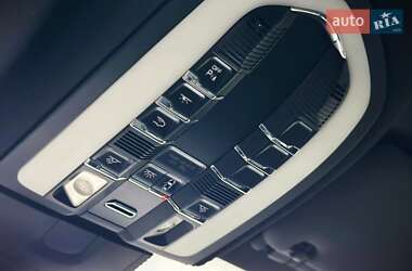 Внедорожник / Кроссовер Porsche Cayenne 2013 в 
