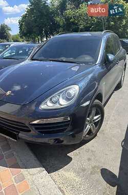 Внедорожник / Кроссовер Porsche Cayenne 2013 в Киеве