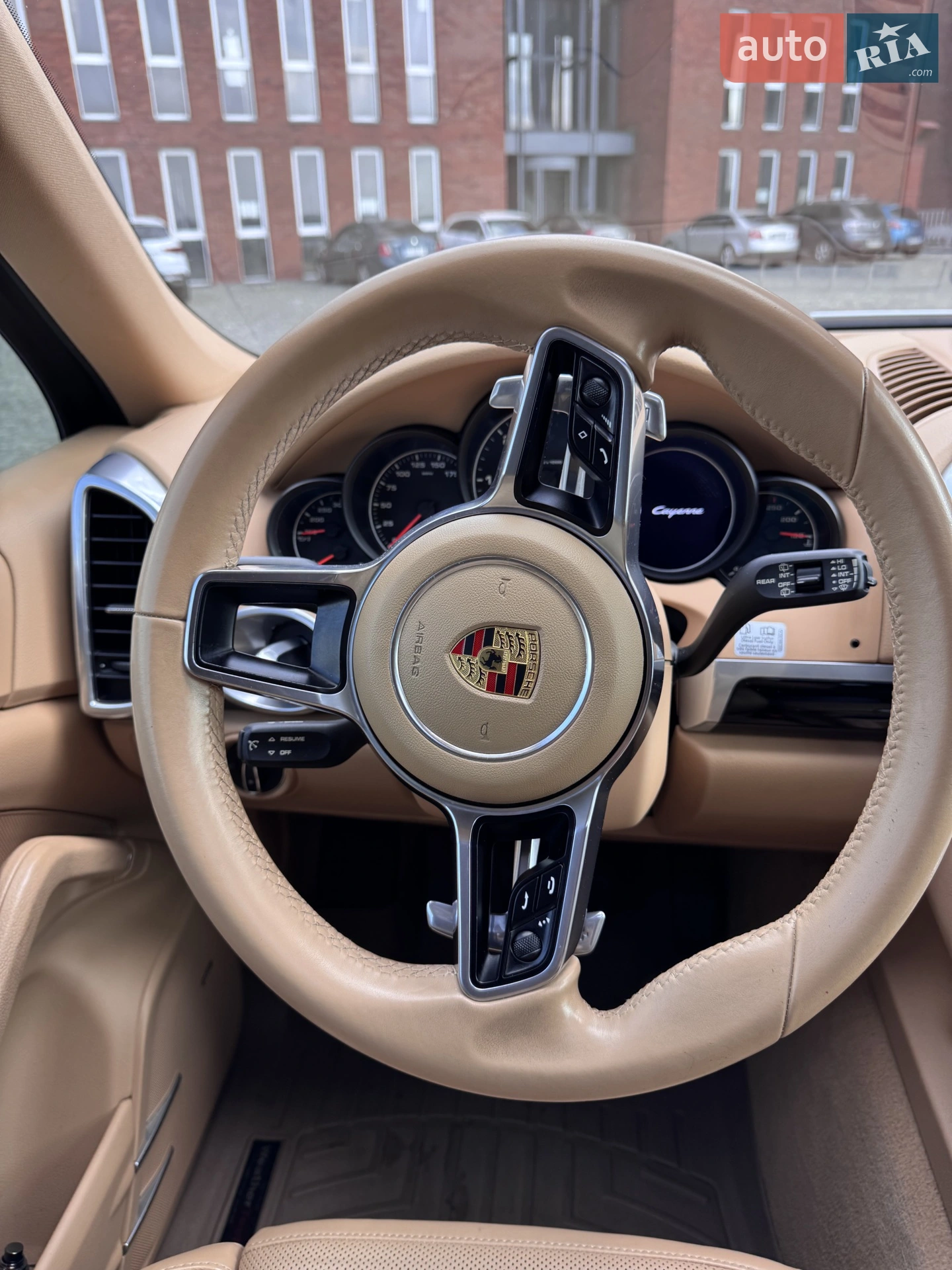 2015 Porsche Cayenne - мініатюра 19