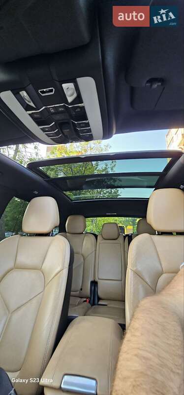 Внедорожник / Кроссовер Porsche Cayenne 2015 в Львове