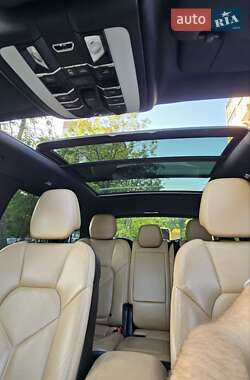 Внедорожник / Кроссовер Porsche Cayenne 2015 в 