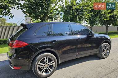 Внедорожник / Кроссовер Porsche Cayenne 2013 в 