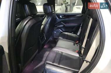 Внедорожник / Кроссовер Porsche Cayenne 2020 в 