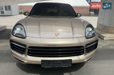 Внедорожник / Кроссовер Porsche Cayenne 2018 в 