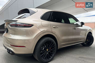 Внедорожник / Кроссовер Porsche Cayenne 2018 в 