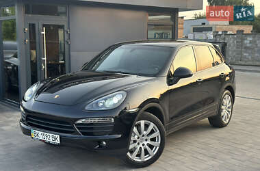 Внедорожник / Кроссовер Porsche Cayenne 2011 в Ровно