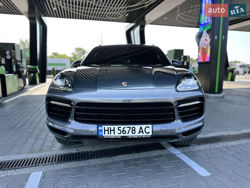 Позашляховик / Кросовер Porsche Cayenne 2019 в Одесі