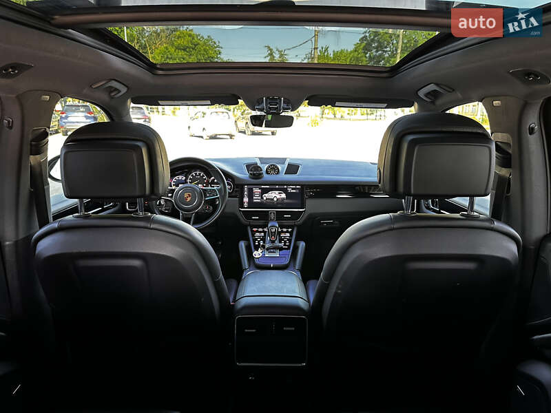 Позашляховик / Кросовер Porsche Cayenne 2019 в Одесі