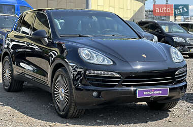 Внедорожник / Кроссовер Porsche Cayenne 2013 в 