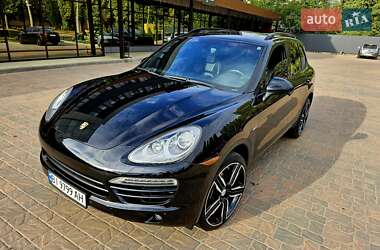 Внедорожник / Кроссовер Porsche Cayenne 2013 в 