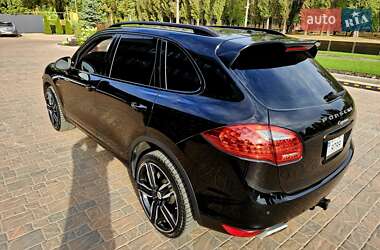 Внедорожник / Кроссовер Porsche Cayenne 2013 в 