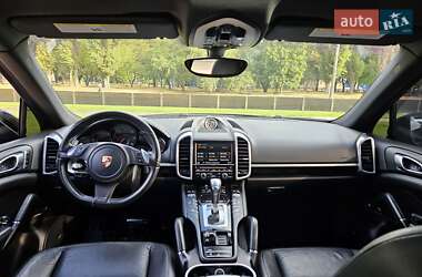 Внедорожник / Кроссовер Porsche Cayenne 2013 в 