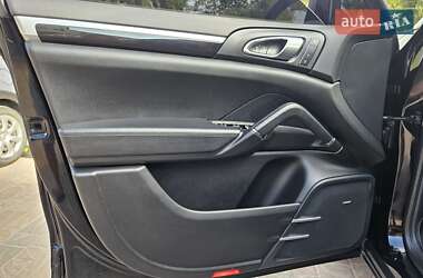 Внедорожник / Кроссовер Porsche Cayenne 2013 в 