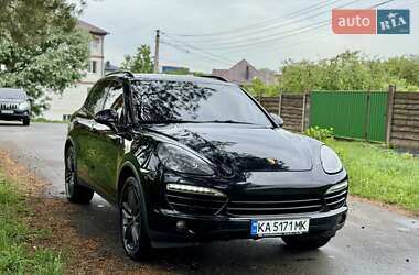 Позашляховик / Кросовер Porsche Cayenne 2012 в Києві
