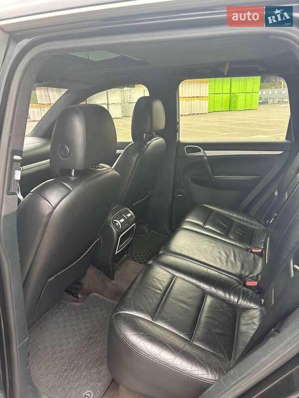 Позашляховик / Кросовер Porsche Cayenne 2004 в Києві