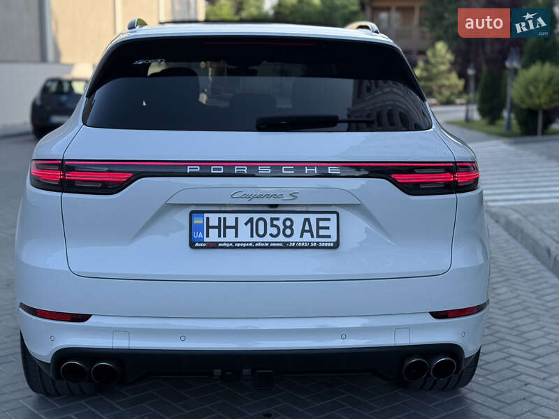 Внедорожник / Кроссовер Porsche Cayenne 2019 в Одессе