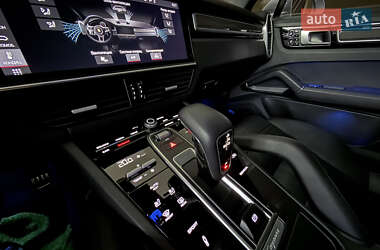 Внедорожник / Кроссовер Porsche Cayenne 2020 в 