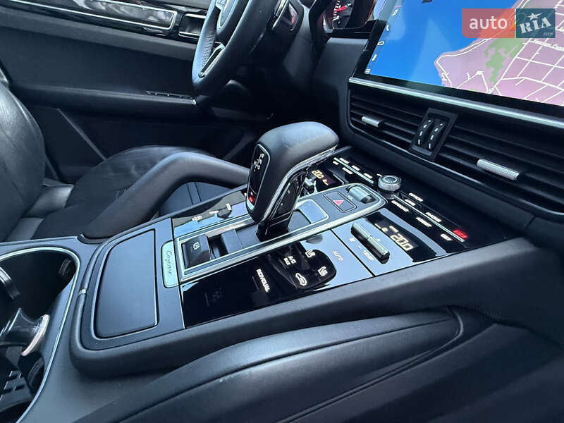 Внедорожник / Кроссовер Porsche Cayenne 2019 в Одессе