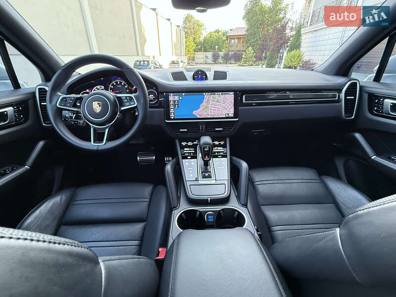 Внедорожник / Кроссовер Porsche Cayenne 2019 в Одессе