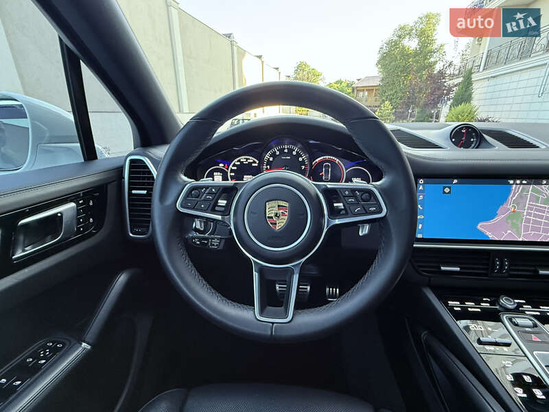 Внедорожник / Кроссовер Porsche Cayenne 2019 в Одессе