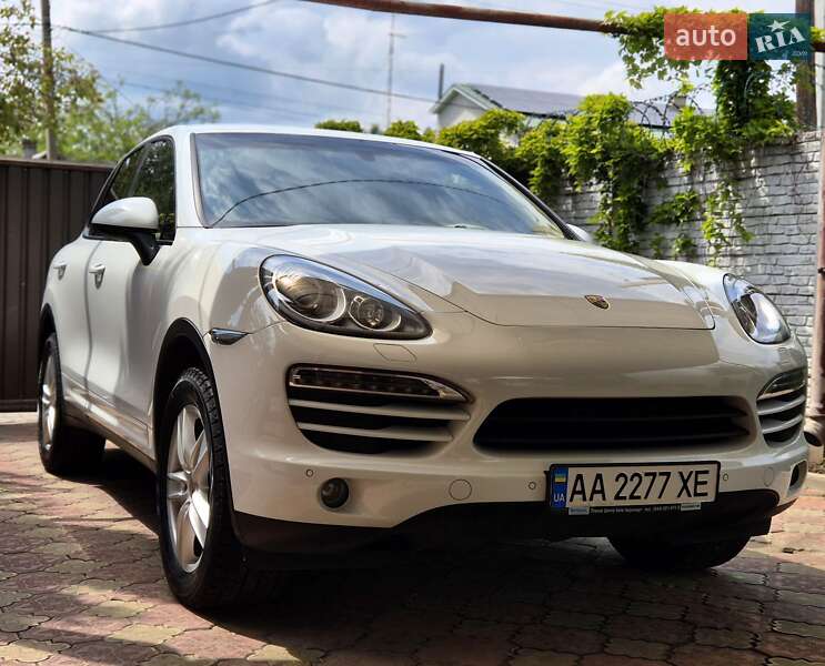 Позашляховик / Кросовер Porsche Cayenne 2013 в Запоріжжі
