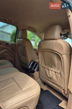 Внедорожник / Кроссовер Porsche Cayenne 2013 в 