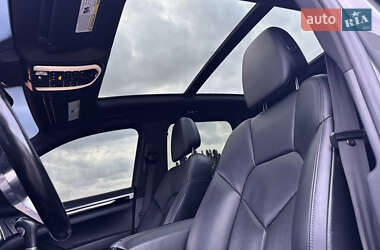 Внедорожник / Кроссовер Porsche Cayenne 2015 в 